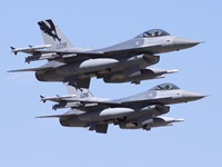 Two F-16C - Jet